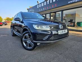 VOLKSWAGEN TOUAREG 2016 (16) at Go Motive Limited St Helens