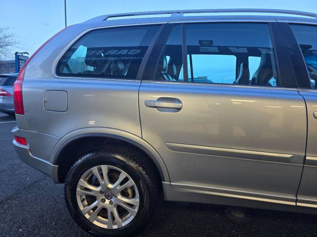 2013 Volvo XC90 2.4 D5 SE Lux Geartronic 4WD Euro 5 5dr
