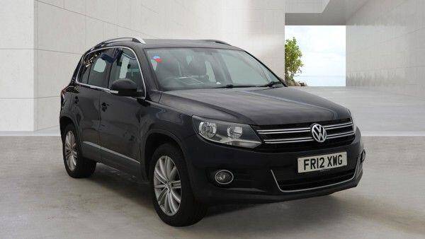 Volkswagen Tiguan 2.0 TDI Sport 4WD Euro 5 5dr SUV Diesel Black