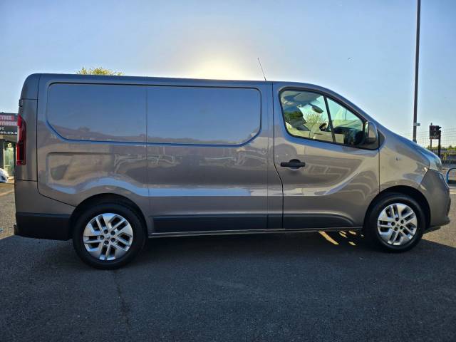 2019 Renault Trafic 1.6 dCi ENERGY 27 Sport Nav SWB Standard Roof Euro 6 (s/s) 5dr