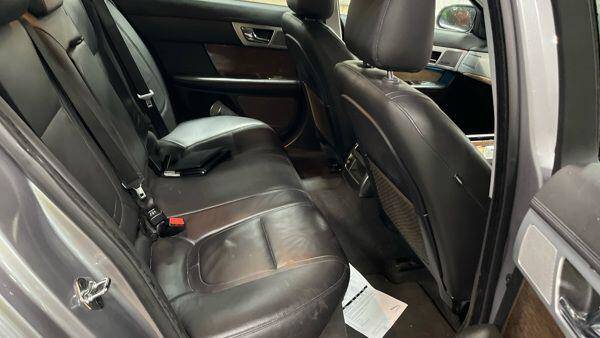 2014 Jaguar XF 2.2d Premium Luxury Auto Euro 5 (s/s) 4dr