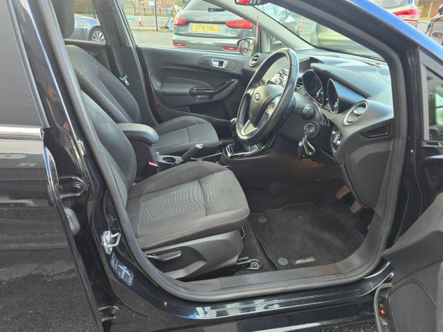 2013 Ford Fiesta 1.0T EcoBoost Titanium Euro 5 (s/s) 5dr