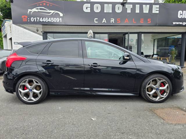 2013 Ford Focus 2.0T EcoBoost ST-2 Euro 5 (s/s) 5dr