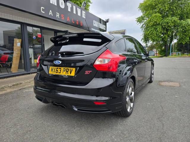 2013 Ford Focus 2.0T EcoBoost ST-2 Euro 5 (s/s) 5dr